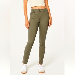 High-rise Olive Green Super Skinny Jeans / Hollister